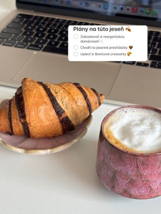 🍂A aké sú tvoje plány na túto jeseň ? 🍂 Jeseň je ideálna na spomalenie, na hlbkové upratanie domácnosti, ale aj napríklad...